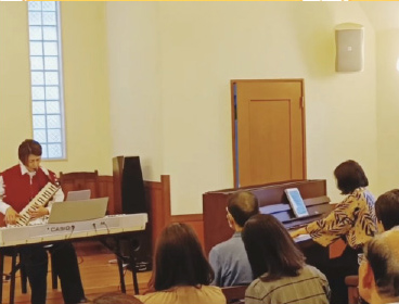 教会画像04　琵琶コンサート